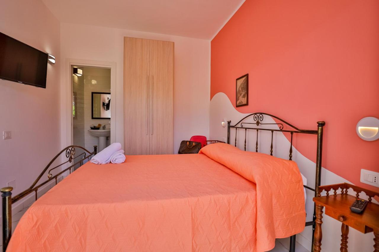 Il Pineto Paestum Food & Rooms Eksteriør billede